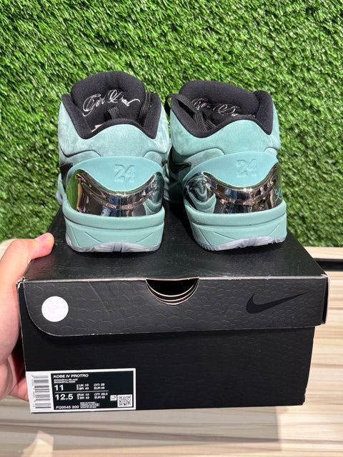 Nike Kobe 4 Protro Girl Dad Sz 11