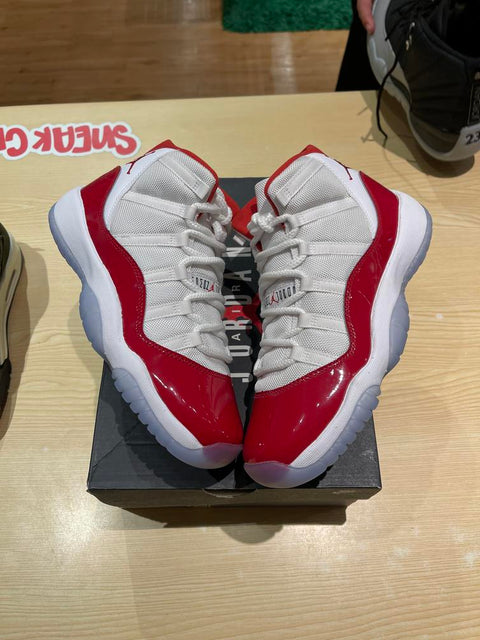 Jordan 11 Retro Cherry (2022) (GS) Sz 7Y