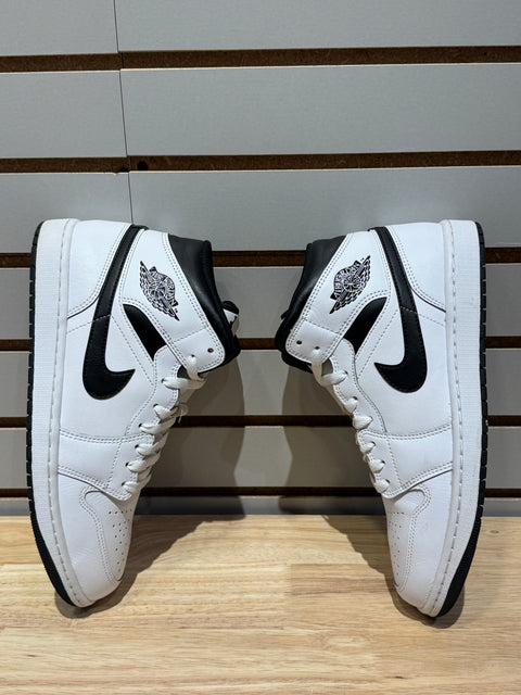 Jordan 1 Mid Reverse Panda Sz 10.5