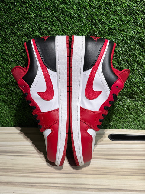 Jordan 1 Low Bulls Sz 12M
