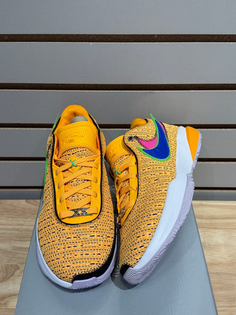 Nike LeBron 20 Laser Orange Sz 8