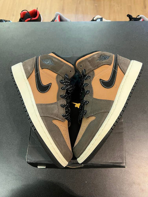 Jordan 1 Mid SE Dark Chocolate (GS) Sz 5Y