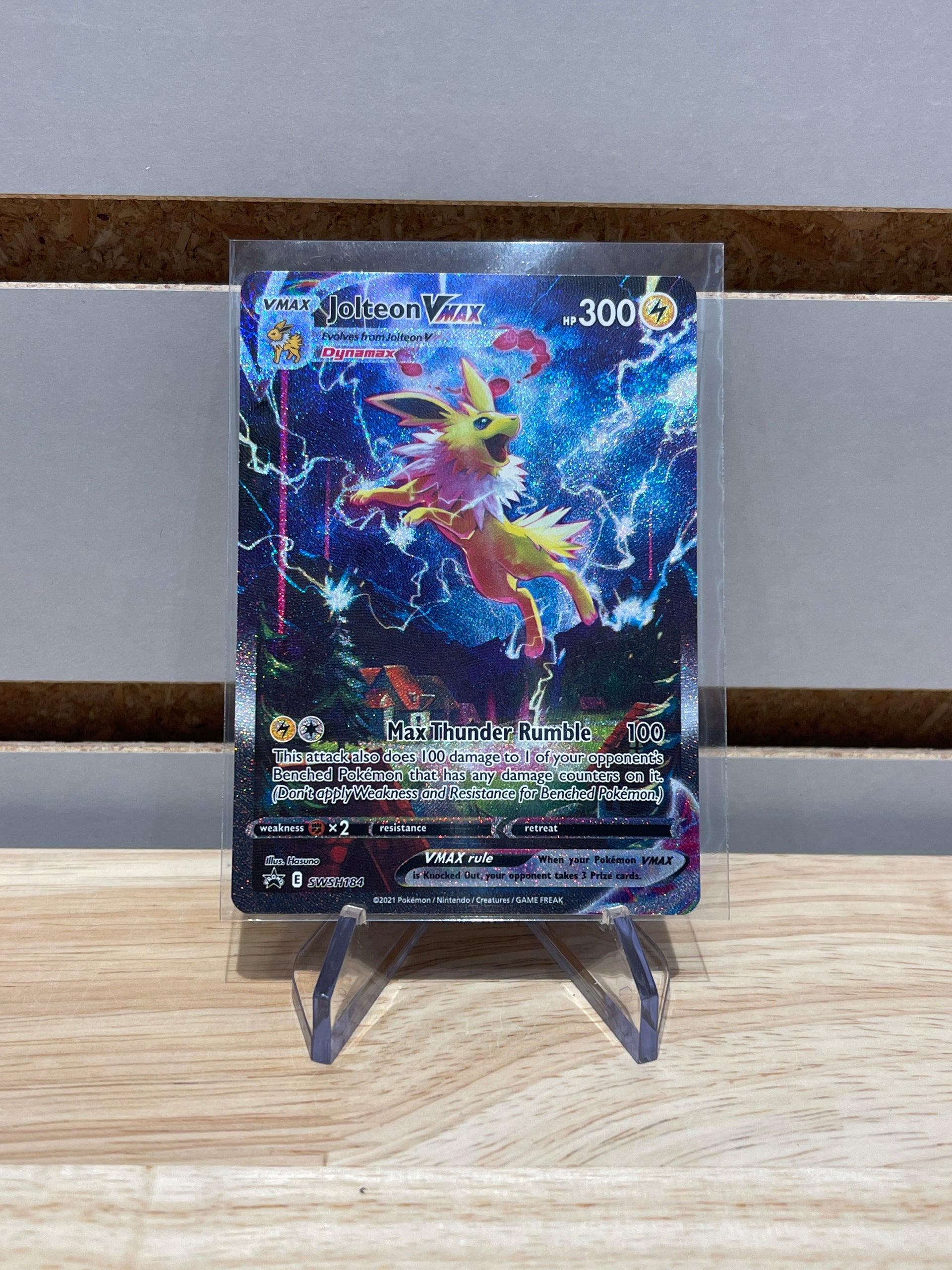 Pokémon Jolteon VMAX - SWSH184