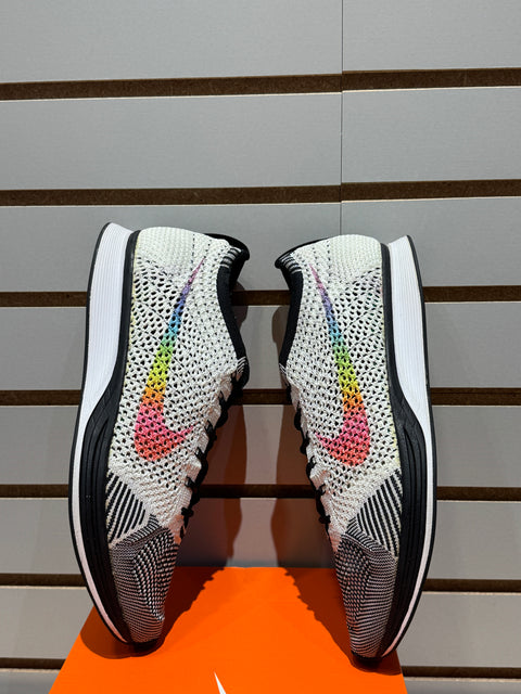 Nike Flyknit Racer Be True (2017) Sz 9.5
