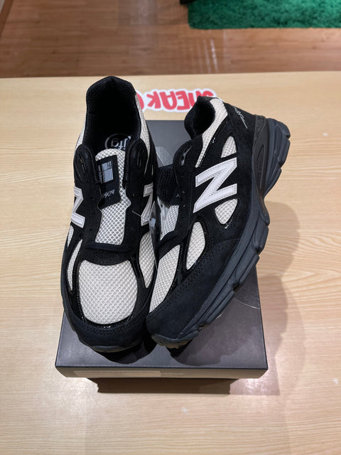 New Balance 990v4 MiUSA Joe Freshgoods 1998 Outro