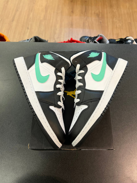 Jordan 1 Mid Green Glow