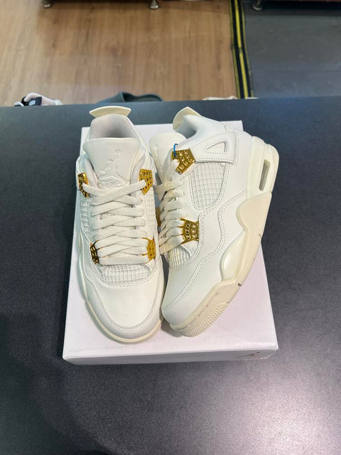 Jordan 4 Retro Metallic Gold (Women's) Sz 5.5W