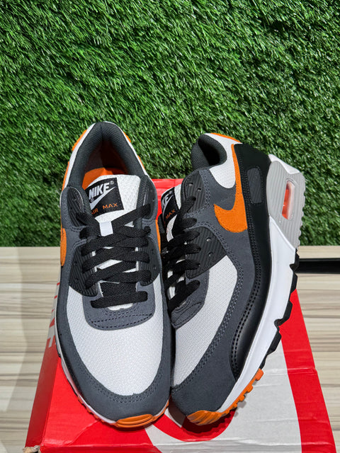 Nike Air Max 90 White Starfish Black Sz 10M