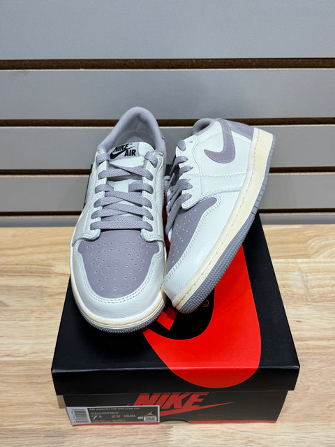 Jordan 1 Retro Low OG Atmosphere Grey Sz 7.5