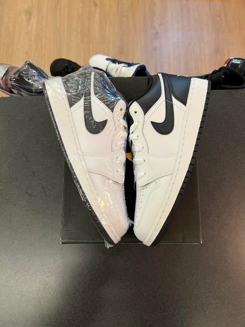 Jordan 1 Low White Black (GS) Sz 5.5Y