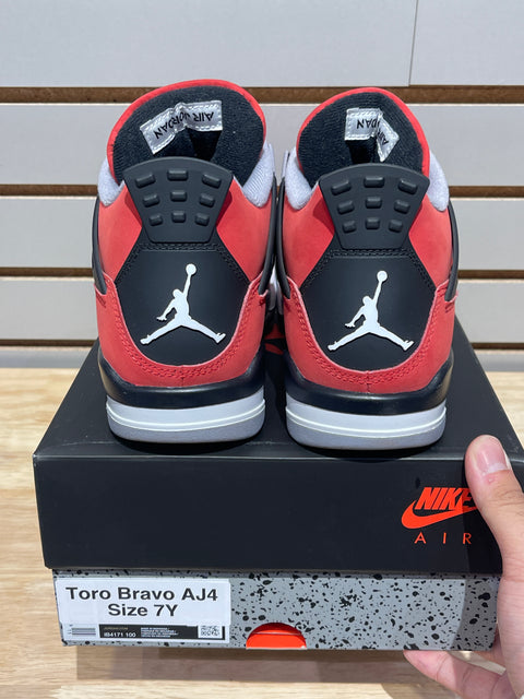 Jordan 4 Retro Toro Bravo (2026) (GS) Sz 7Y