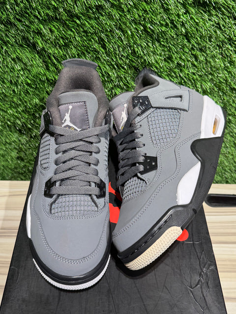 Jordan 4 Retro Cool Grey (2019) (GS)Sz 6.5Y