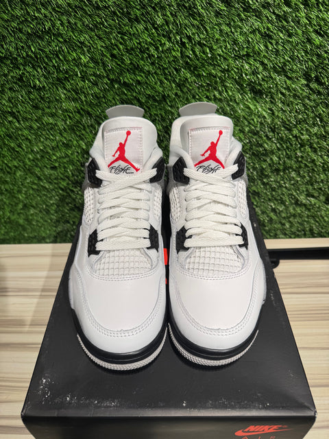 Jordan 4 Retro White Cement (2025) Sz 8