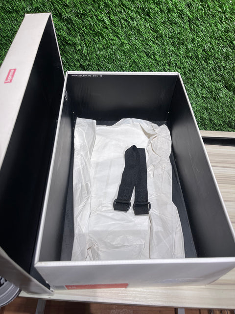 Nike Air Force 1 High Supreme World Famous White Sz 12M