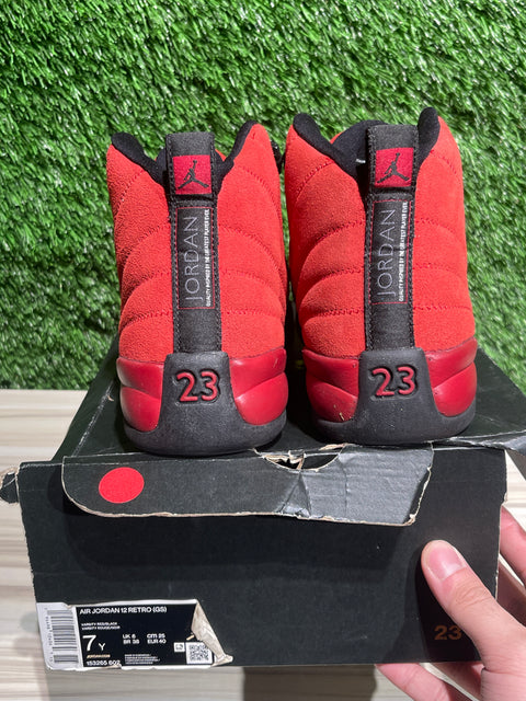 Jordan 12 Retro Reverse Flu Game Sz 7Y (GS)