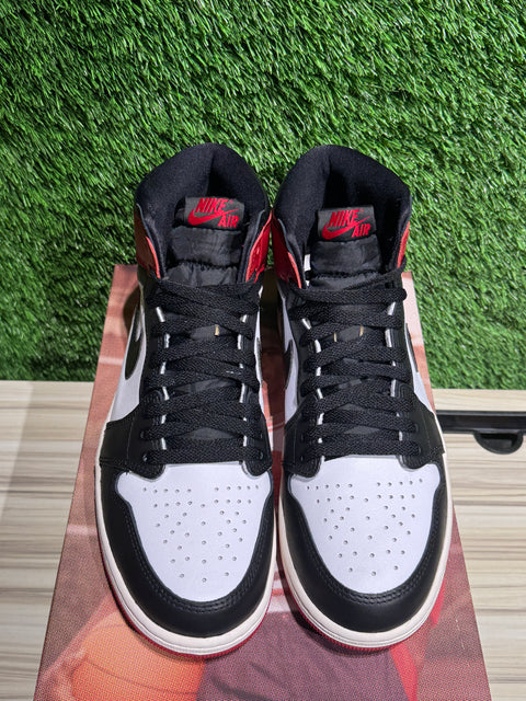 Jordan 1 Retro High OG Black Toe Reimagined Sz 9.5