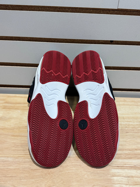 Jordan Max Aura 2 Black Gym Red Sz 7Y