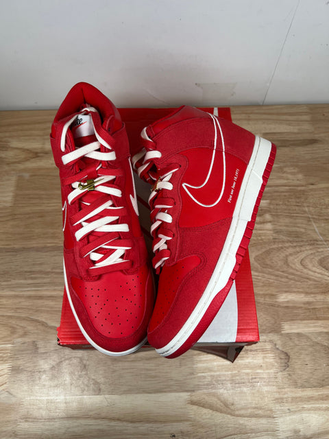 Nike Dunk High First Use Red