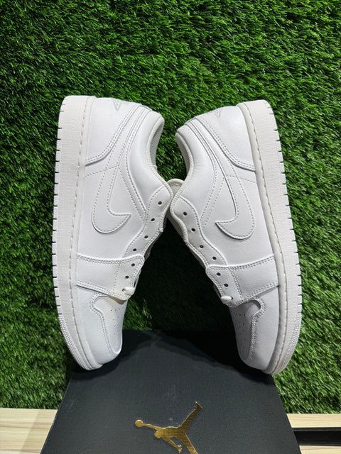 Jordan 1 Low Triple White Sz 10.5M