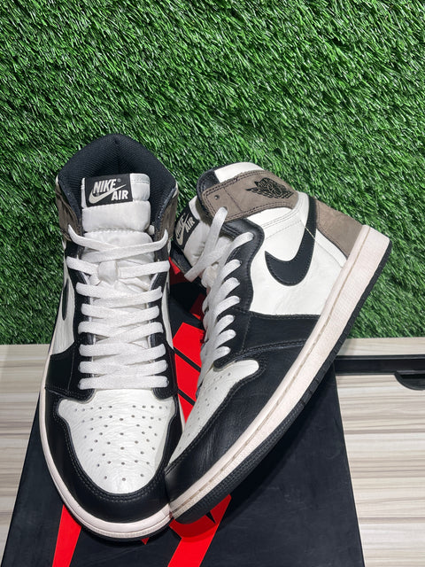 Jordan 1 Retro High Dark Mocha Sz 10.5