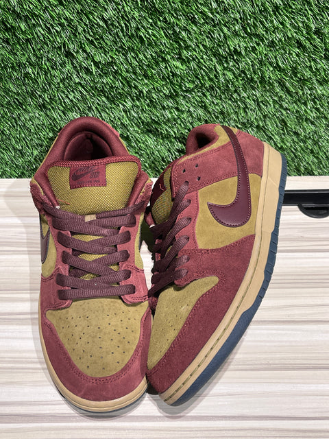 Nike SB Dunk Low Dark Team Red Olive Flak Sz 12