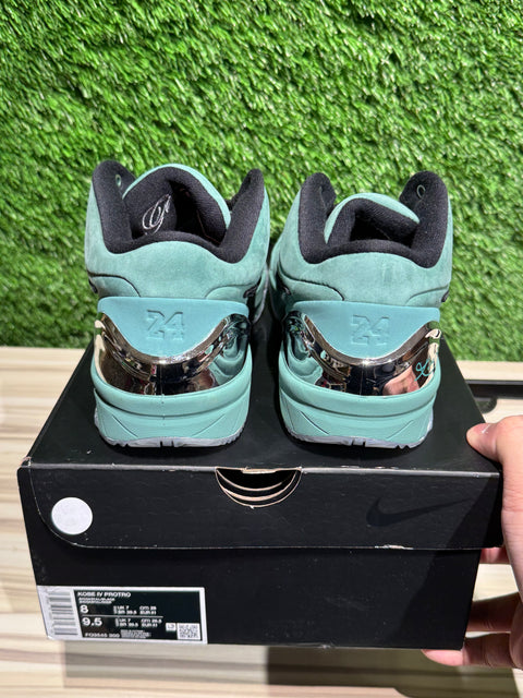 Nike Kobe 4 Protro Girl Dad Sz 8M