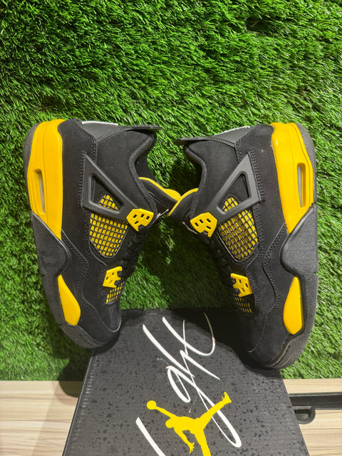 Jordan 4 Retro Thunder (2023) (GS) Sz 5Y