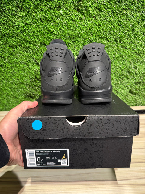 Jordan 4 Retro Black Cat (2025) (GS) Sz 6Y