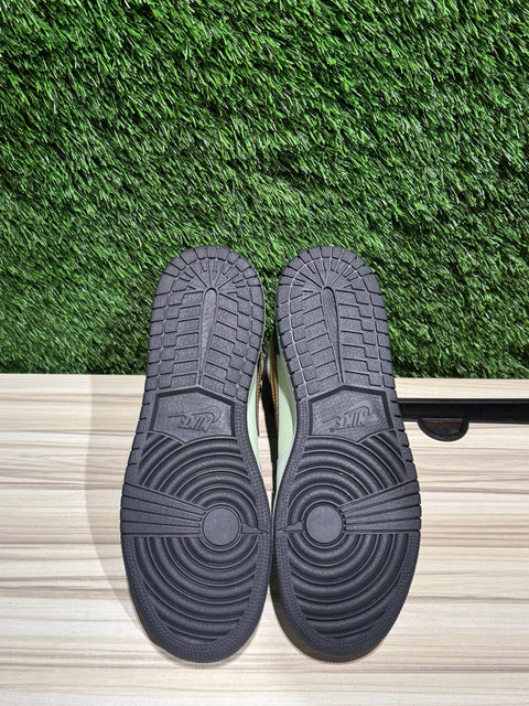 Jordan 1 Retro High Mint Foam Anthracite Metallic Gold (GS) Sz 7Y