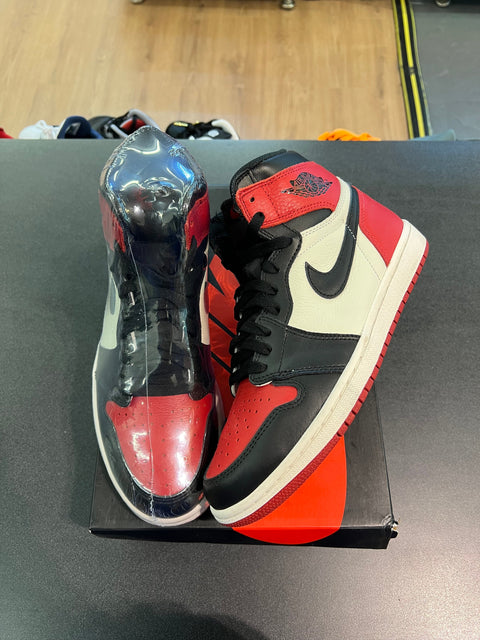 Jordan 1 Retro High Bred Toe