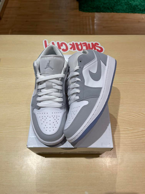 Jordan 1 Low Wolf Grey (Women's) Sz 7.5W