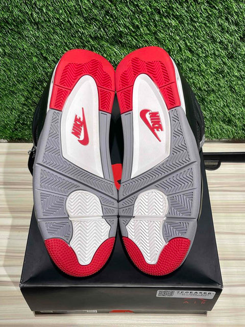 Jordan 4 Retro Bred Reimagined Sz 11M
