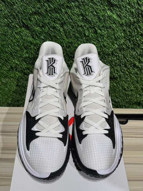 Nike Kyrie 4 Low TB White Black Sz 13