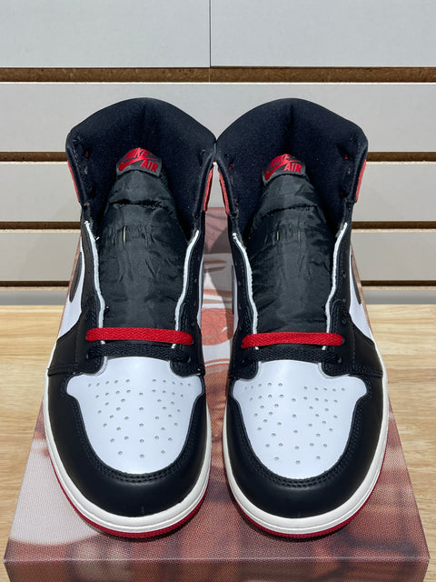 Jordan 1 Retro High OG Black Toe Reimagined Sz 9.5