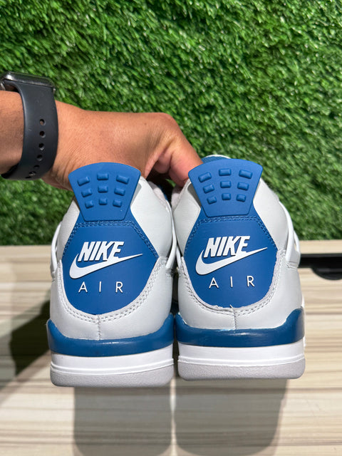 Jordan 4 Retro Military Blue (2024) (GS) Sz 5.5Y