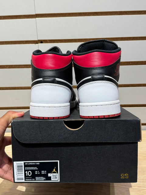 Jordan 1 Mid Gym Red Black Toe Sz 10
