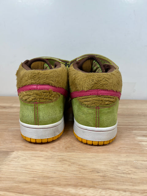 Nike SB Dunk Mid Mama Bear