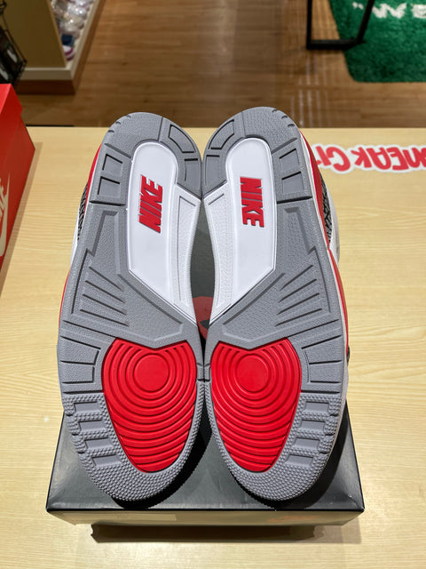 DS Fire Red Air Jordan 3 Sz 10