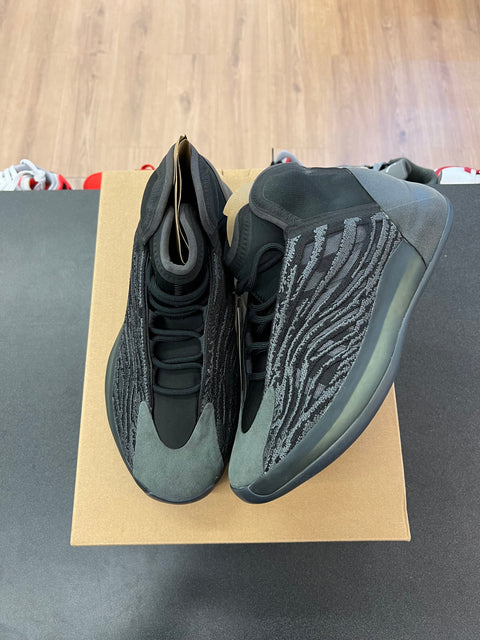 adidas Yeezy QNTM Onyx