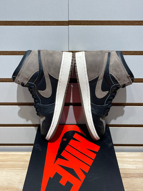 Jordan 1 Retro High OG Palomino (GS) Sz 4Y