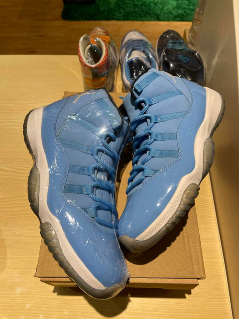 Jordan 11 Retro Pantone