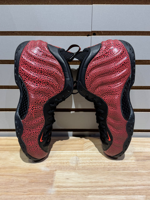 Nike Air Foamposite One Cracked Lava Sz 12