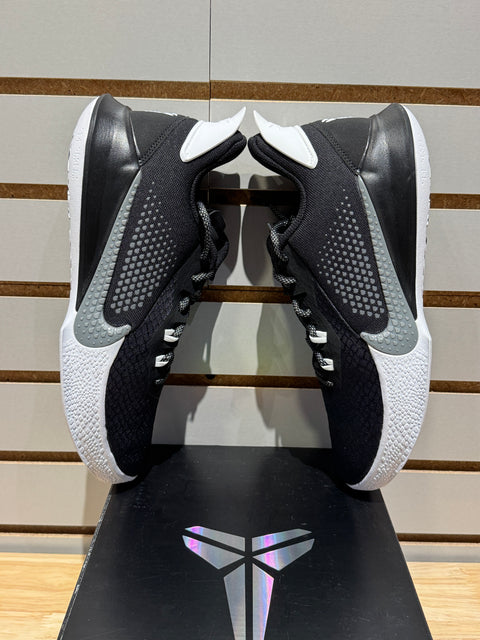 Nike Mamba Fury Black White Smoke Grey Sz 7.5