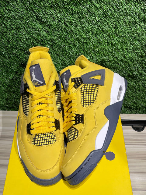 Jordan 4 Retro Lightning (2021) Sz 12