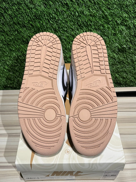 Jordan 1 Retro High OG Latte (Women's) Sz 8.5M