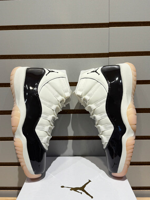 Jordan 11 Retro Neapolitan (Women's) Sz 6.5M