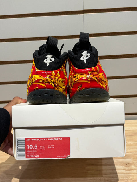 Nike Air Foamposite One Supreme Red Sz 10.5