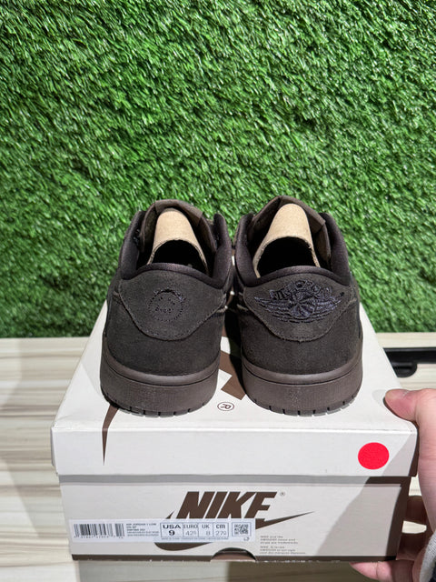 Jordan 1 Retro Low OG SP Travis Scott Velvet Brown