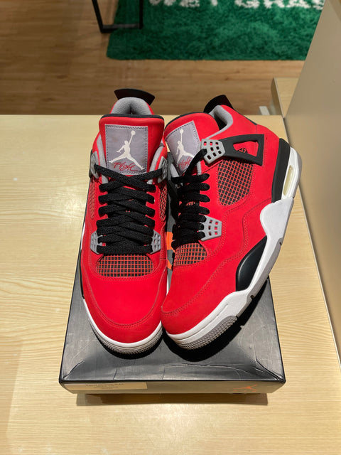 Jordan 4 Retro Toro Bravo