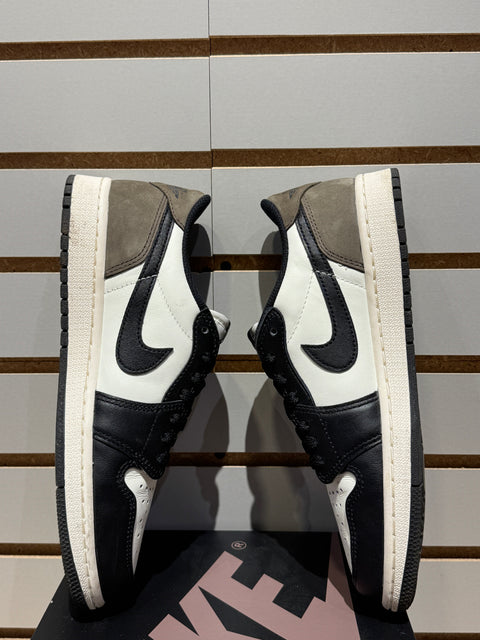 Jordan 1 Retro Low OG Mocha Sz 8